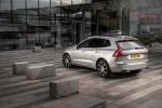 Volvo XC60 D4 Inscription 2017 года (UK)